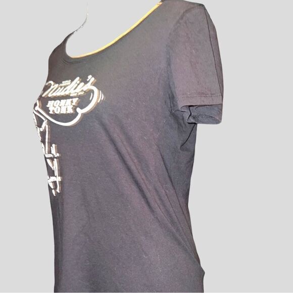 Music city black T-shirt with fun sayings on front - Picture 5 of 7